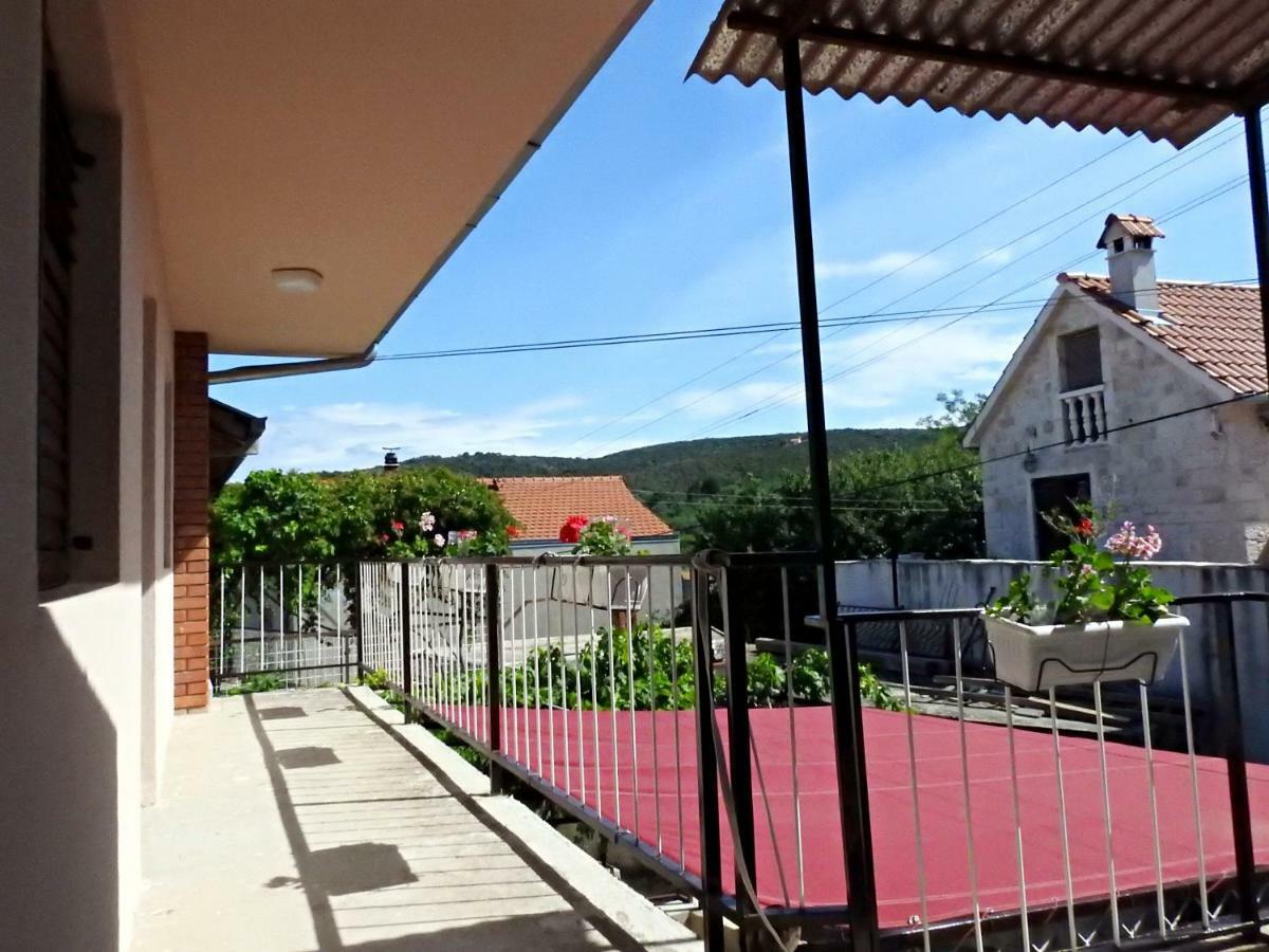Apartment Antonela Slatine Εξωτερικό φωτογραφία