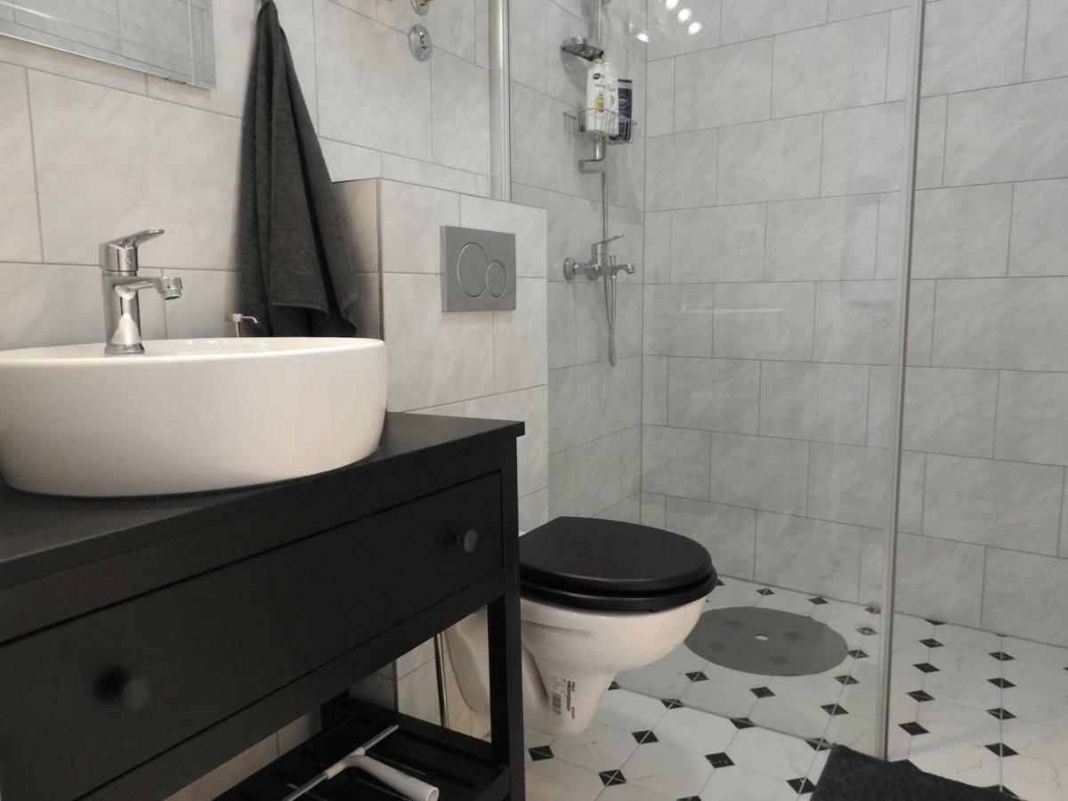 Apartment Antonela Slatine Εξωτερικό φωτογραφία