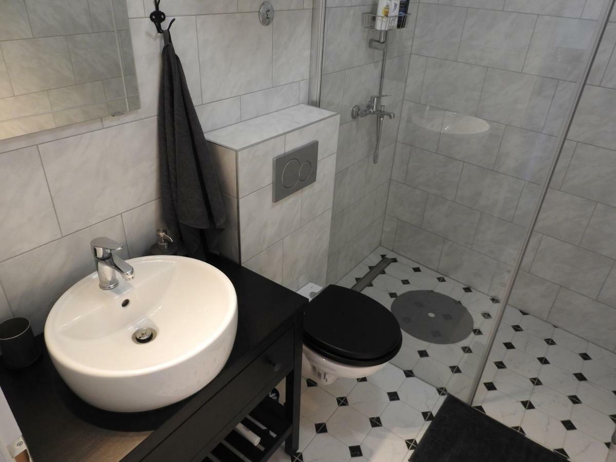 Apartment Antonela Slatine Εξωτερικό φωτογραφία