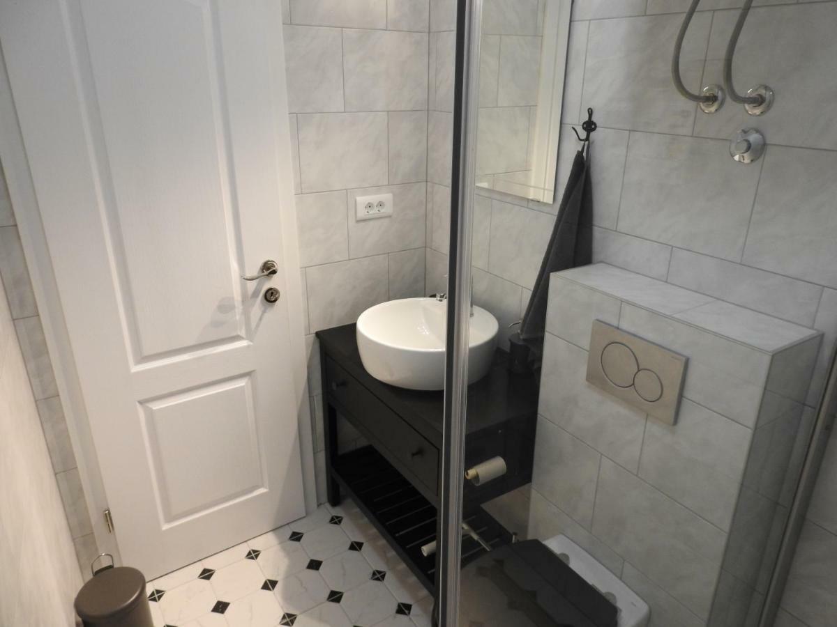 Apartment Antonela Slatine Εξωτερικό φωτογραφία